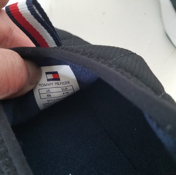 Tommy Hilfiger Men's Slip on Quilted Sneakers Foam Insole Black Size 8.5M - Picture 7 of 8